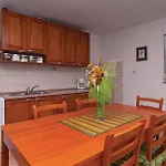Appartement In Veliki Drvenik