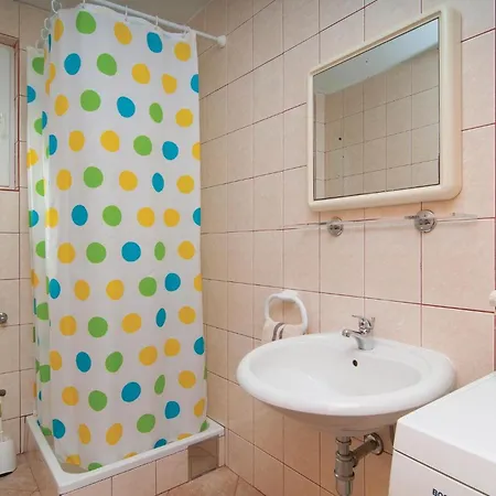 2 Bedroom Awesome In